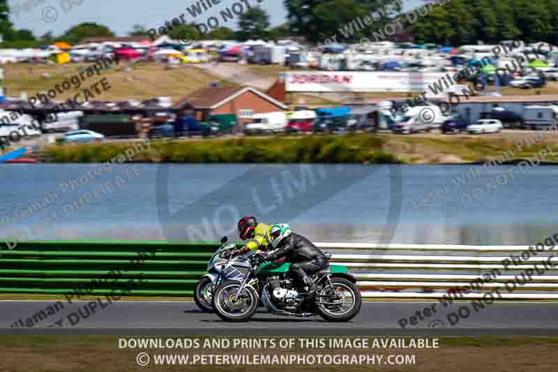 Vintage motorcycle club;eventdigitalimages;mallory park;mallory park trackday photographs;no limits trackdays;peter wileman photography;trackday digital images;trackday photos;vmcc festival 1000 bikes photographs